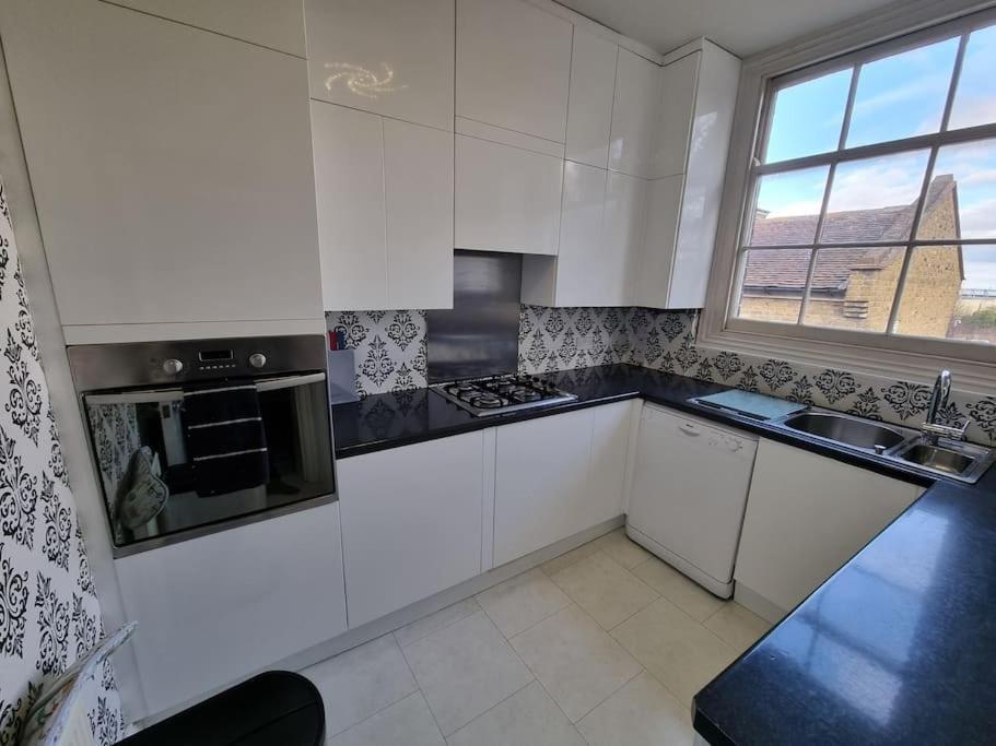 Beautiful Apartment In The Heart Of Rochester Rochester  Esterno foto