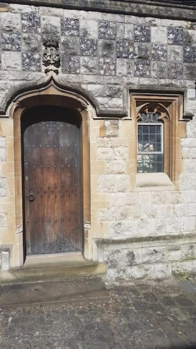 Beautiful Apartment In The Heart Of Rochester Rochester  Esterno foto